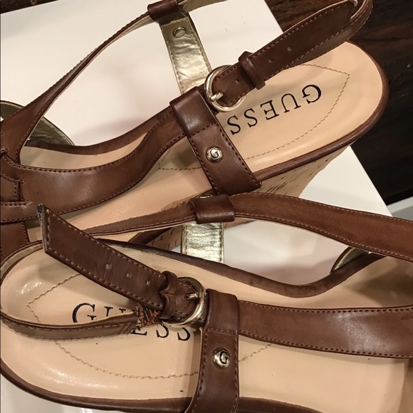 Guess Sandal Kayce Brown Strappy Cork Wedge SZ 10 - Picture 8 of 11